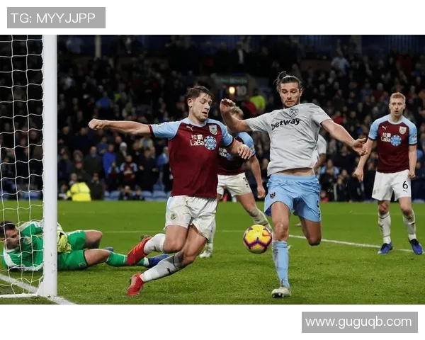 西布朗与伯恩利激战成和比分揭晓精彩瞬间回顾